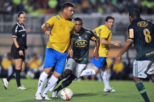 强对话中 强对话中