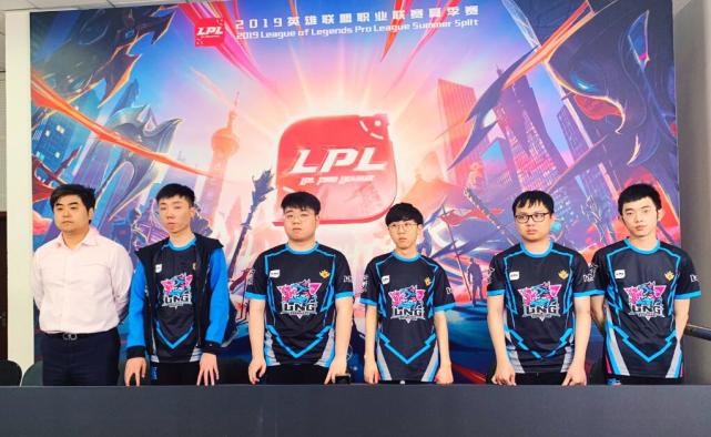 这反映了皇 这反映了皇